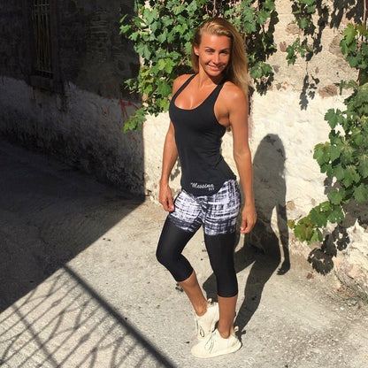 Cyber Mesh 3/4 Capri - Orbit Nutrition